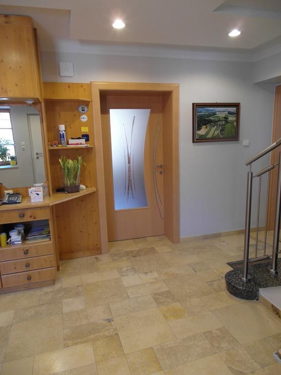 Lugerfarm Hotel Melk Bagian luar foto